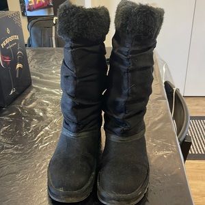 Skechers suede boots